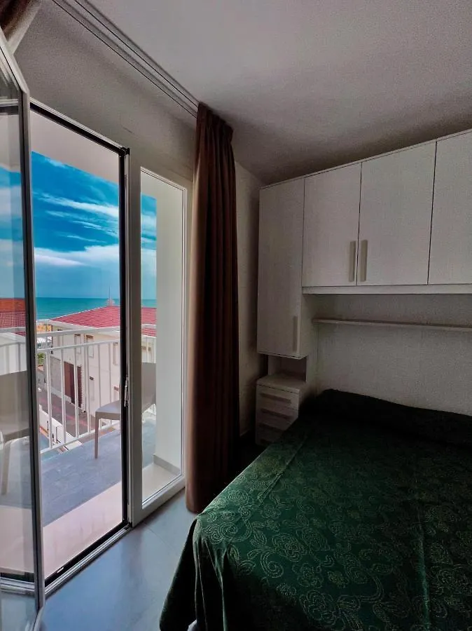 Hotel Terramare Lido di Jesolo 3*,  Italy